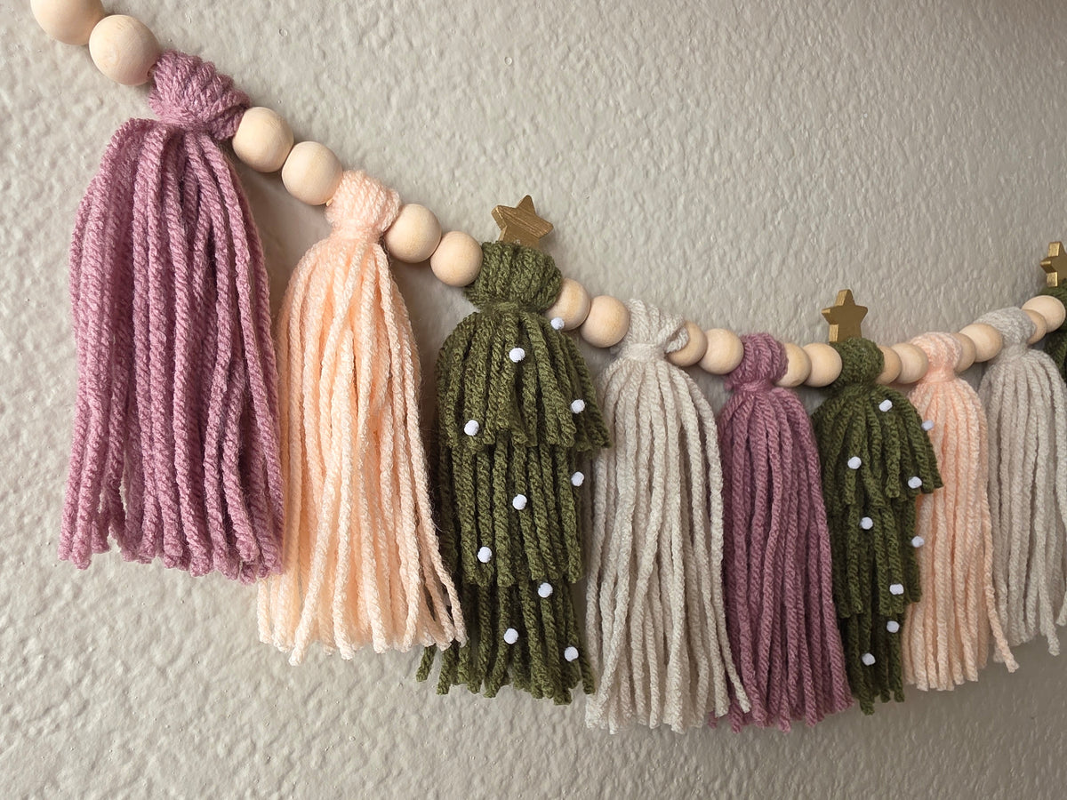 Tassel Garland - Lavender